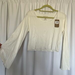 NWT Indigo Luna Asana White Ribbed Long Bell Sleeve Crop Top